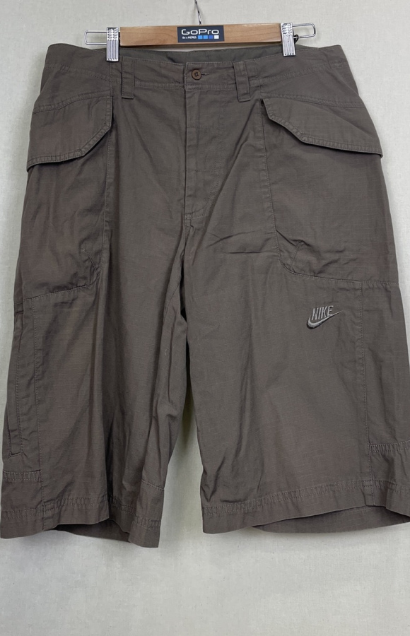 NIKE 719