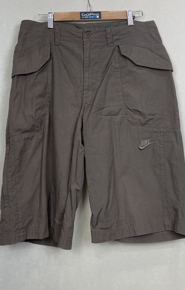NIKE 719