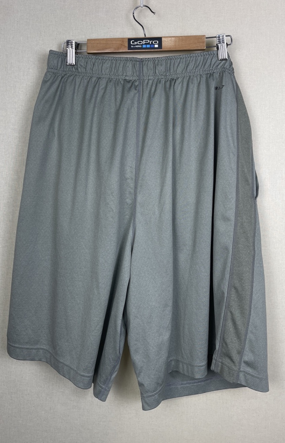 NIKE 703