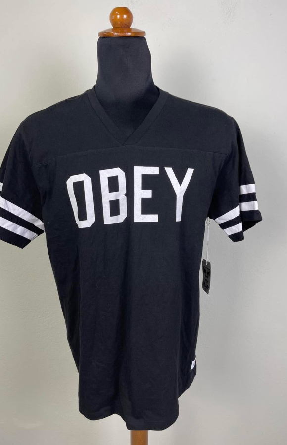 OBEY 425
