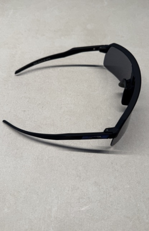 Sunglasses 822