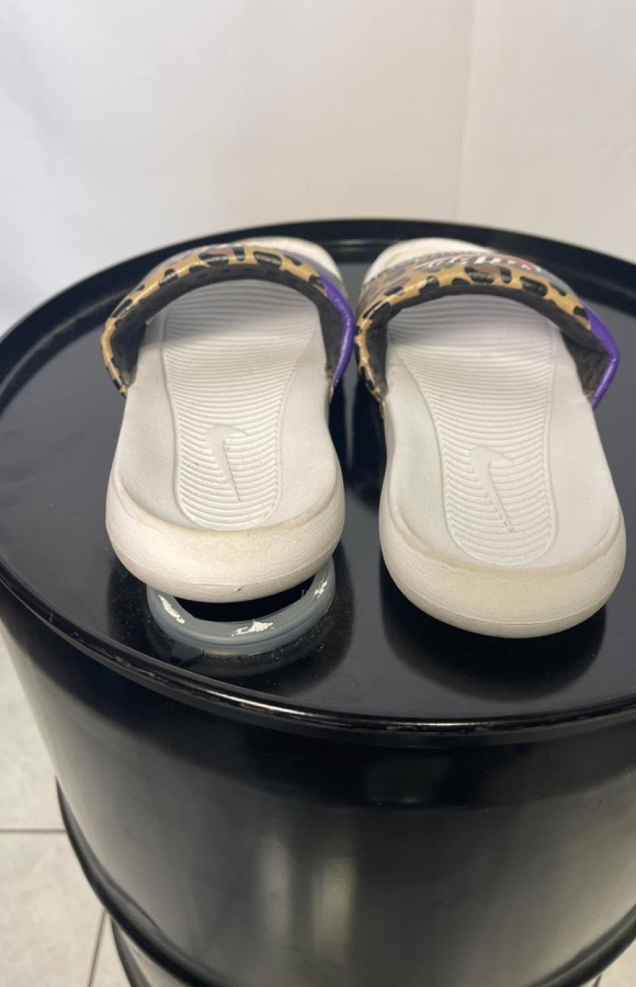 NIKE 604