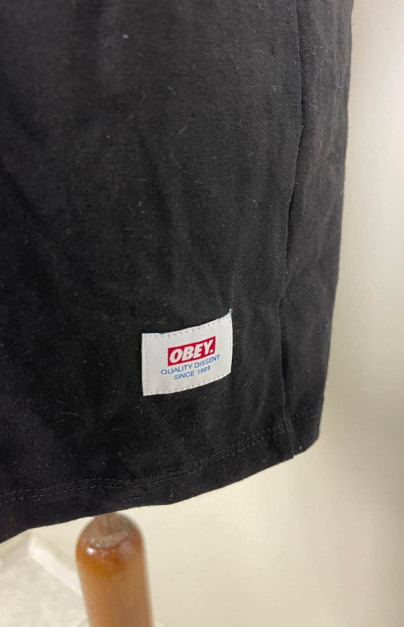 OBEY 425