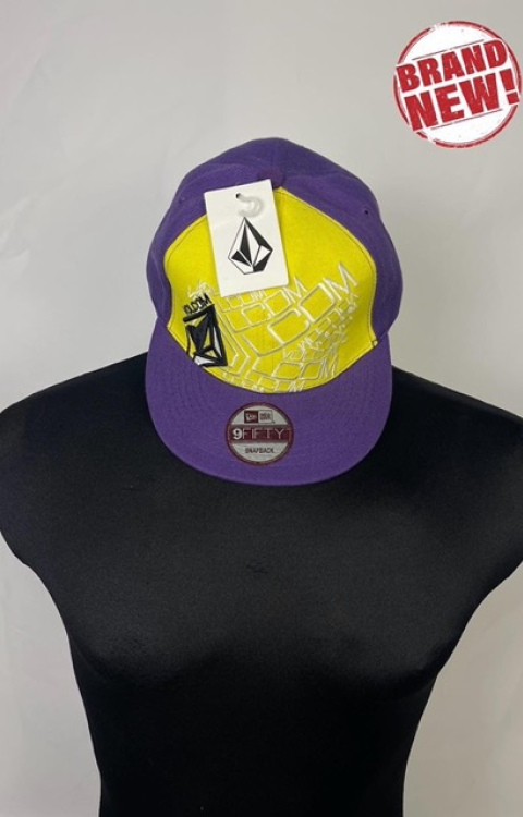 VOLCOM NEW ERA