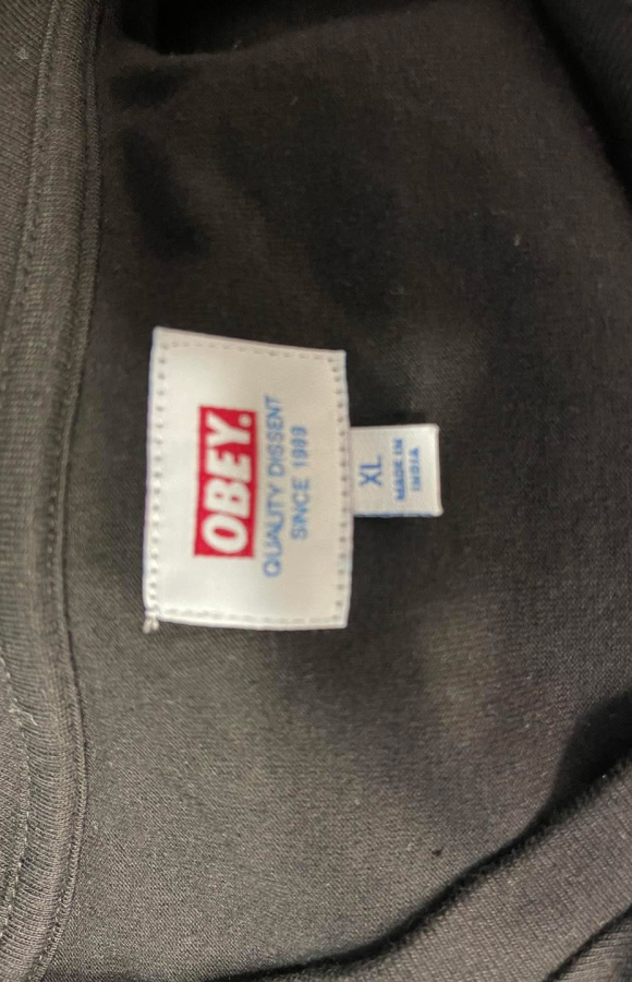 OBEY 425